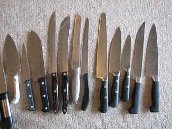 I'll bet that you don't collect "kitchen knives"....I DO! Check mine!-img_0978.jpg