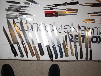 I'll bet that you don't collect "kitchen knives"....I DO! Check mine!-left-hunting-knife-jc-henckels-chef-made-germany-my-money-back-righ-here-lol-.jpg