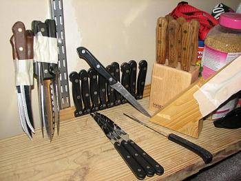I'll bet that you don't collect "kitchen knives"....I DO! Check mine!-3-4-jc-henckels-steak-knives-lying-left-have-fourth-.jpg