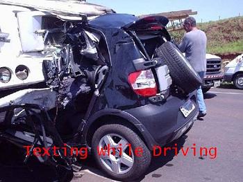 New Texting/Driving Laws in Texas-texting-while-driving2.jpg