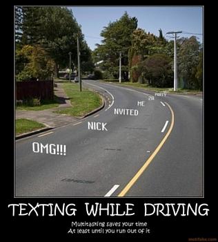New Texting/Driving Laws in Texas-texting-while-driving-texting-driving-car-crash-time.jpg