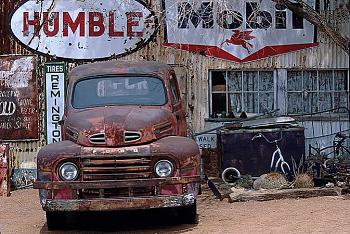 Old Trucks-rusty-truck-signs-hackberry.jpg